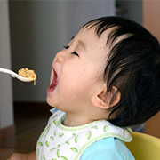 ベビーシッター,食事